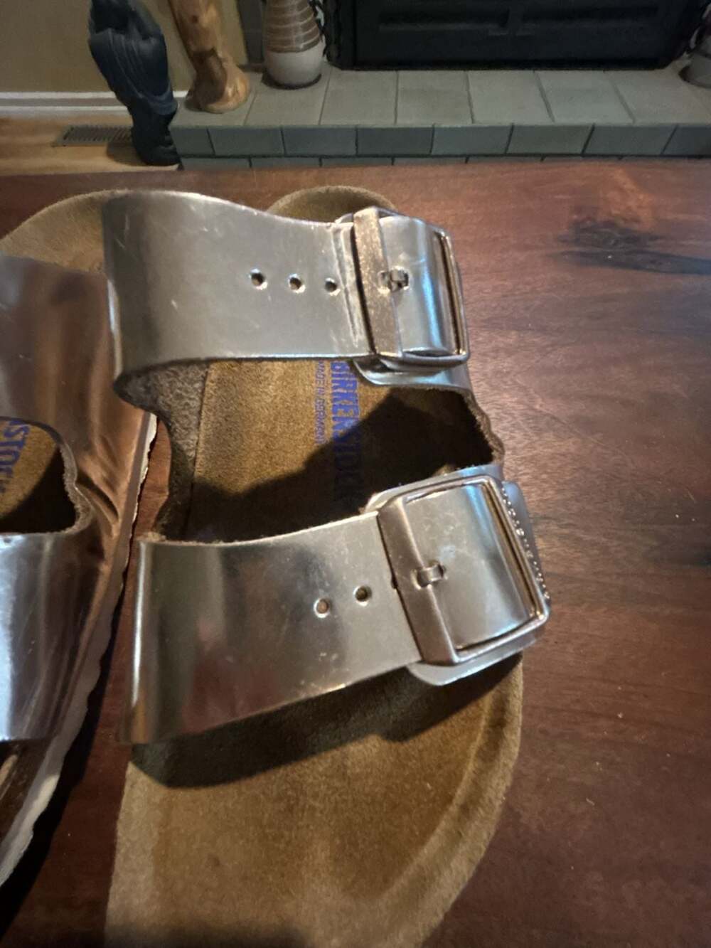 Birkenstock Arizona Soft Footbed Rose Gold Leather Sandals - Picture 4 of 11